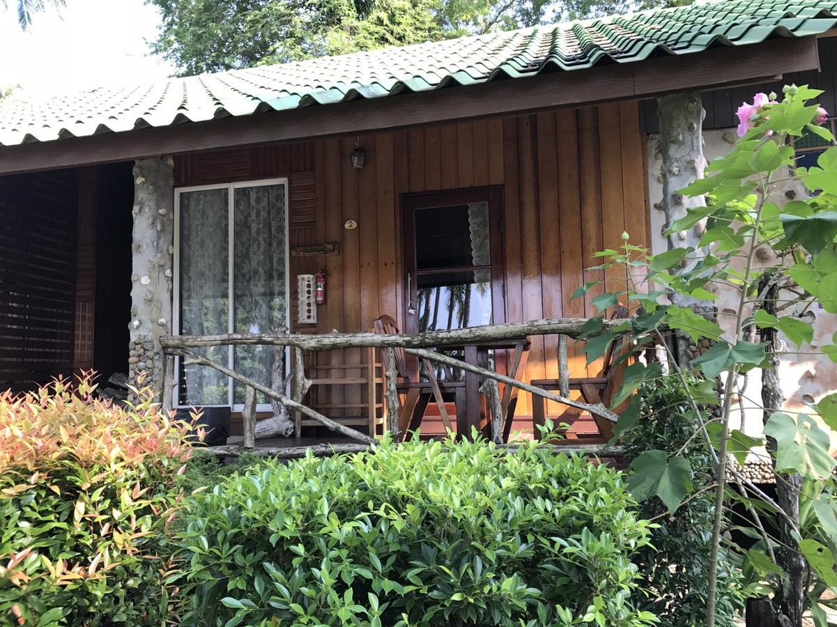 Dusita Koh Kood Resort Ko Kut Exterior foto